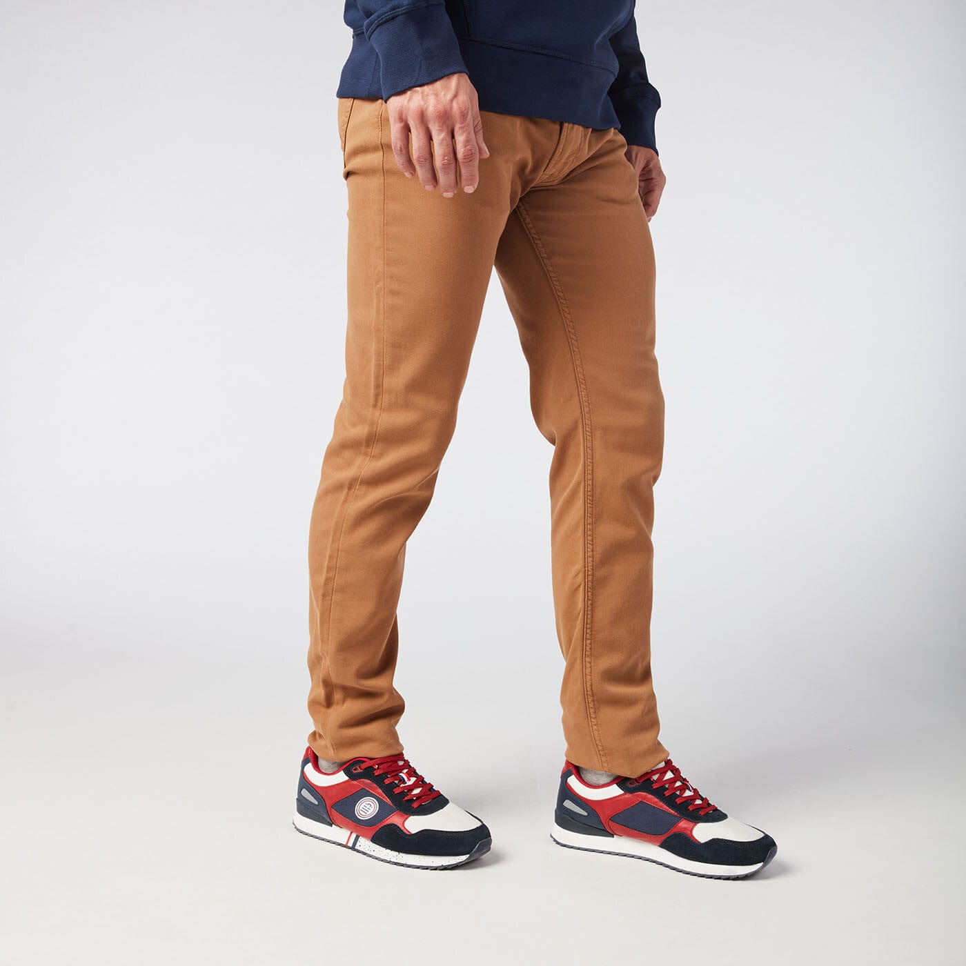 Bríste caol-oiriúnach beige 5 phóca d'fhir 325 Powertwist