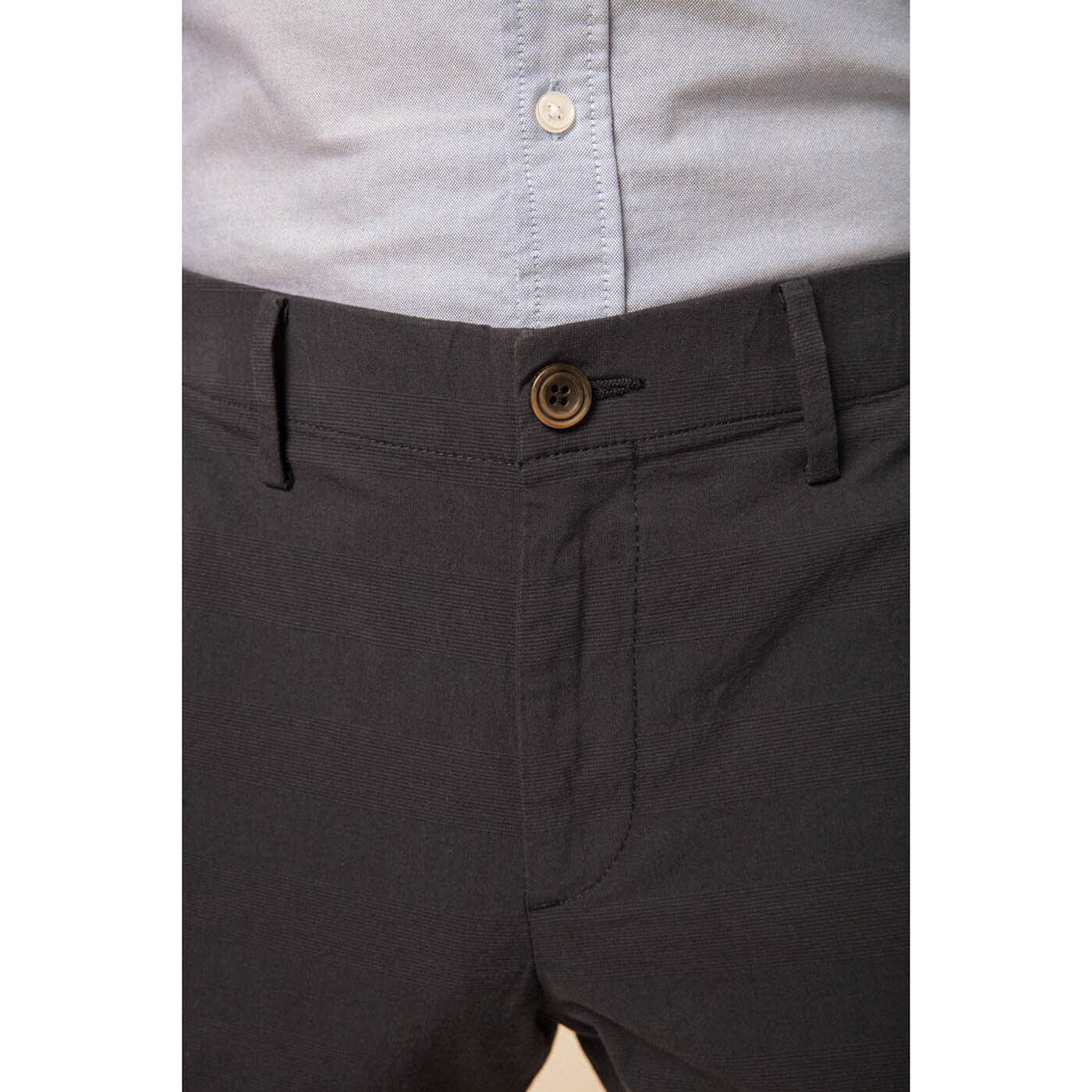 Chino 737 marineblauw met ruitjesmotief