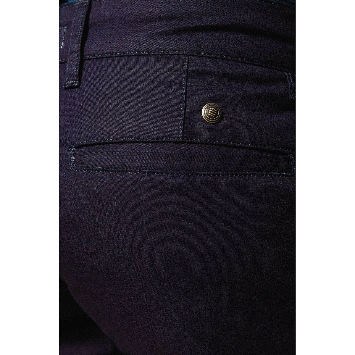 Bermuda Chino Met  Fijne Strepen Ton Sur Ton