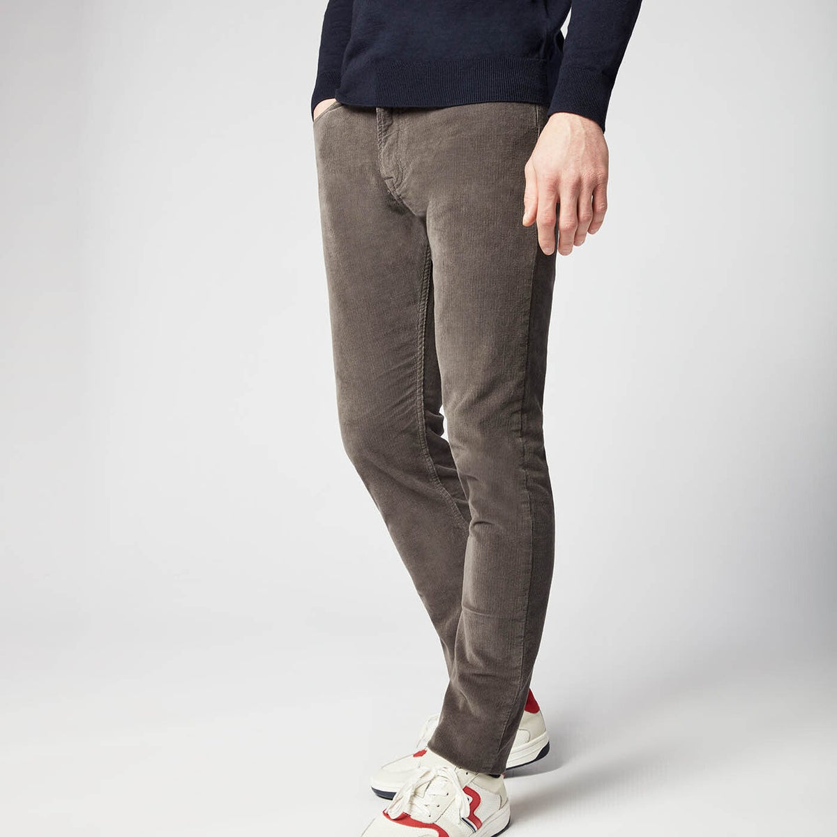 Broek 330 Tapered Fit in antracietfluweel