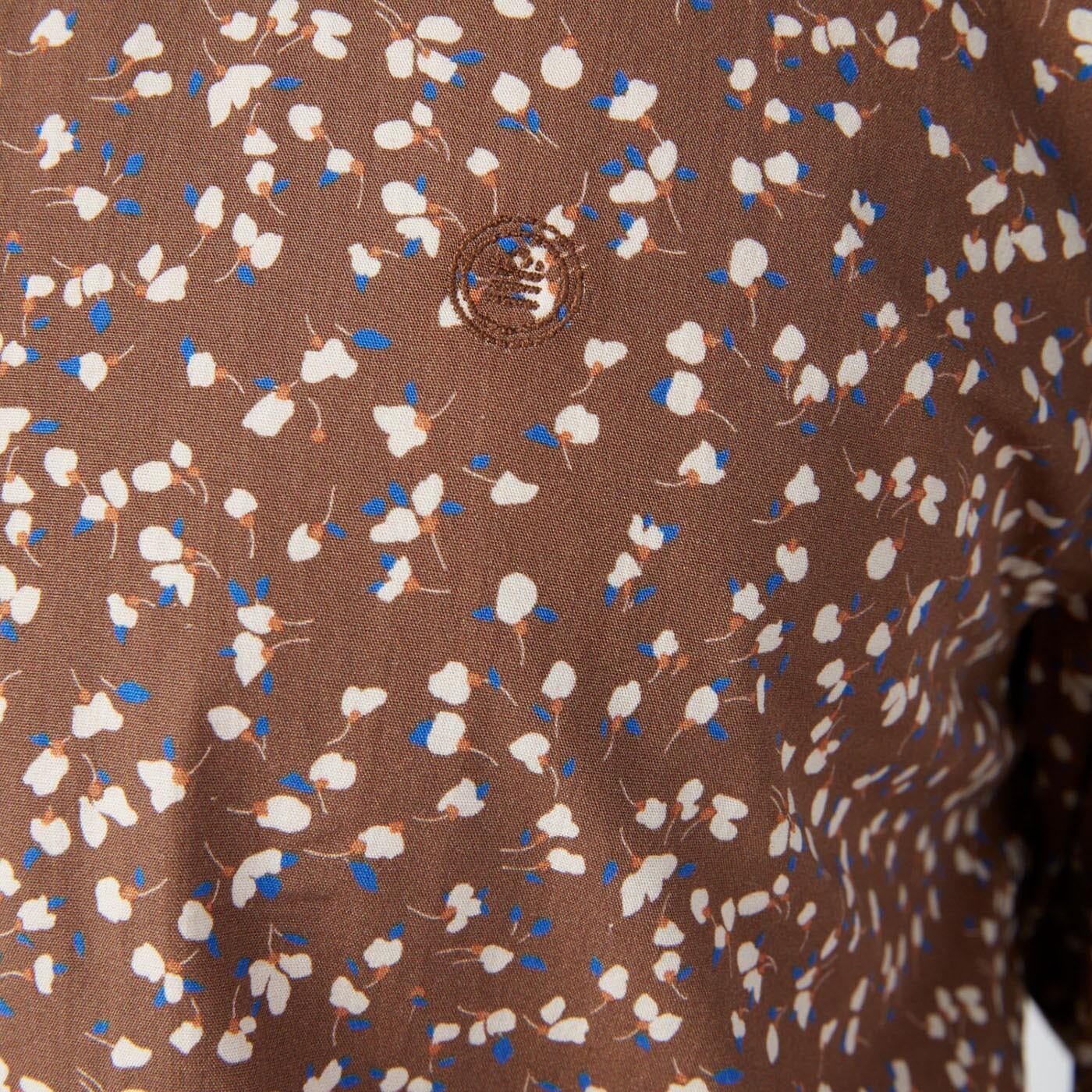 Herenoverhemd met bruine bloemenprint, getailleerd model