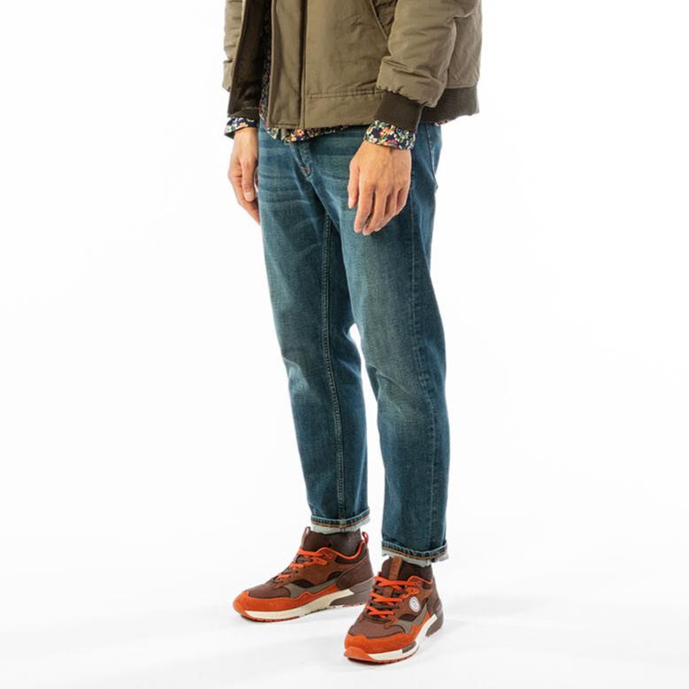 Jean 336 comfortabele snit blauw denim